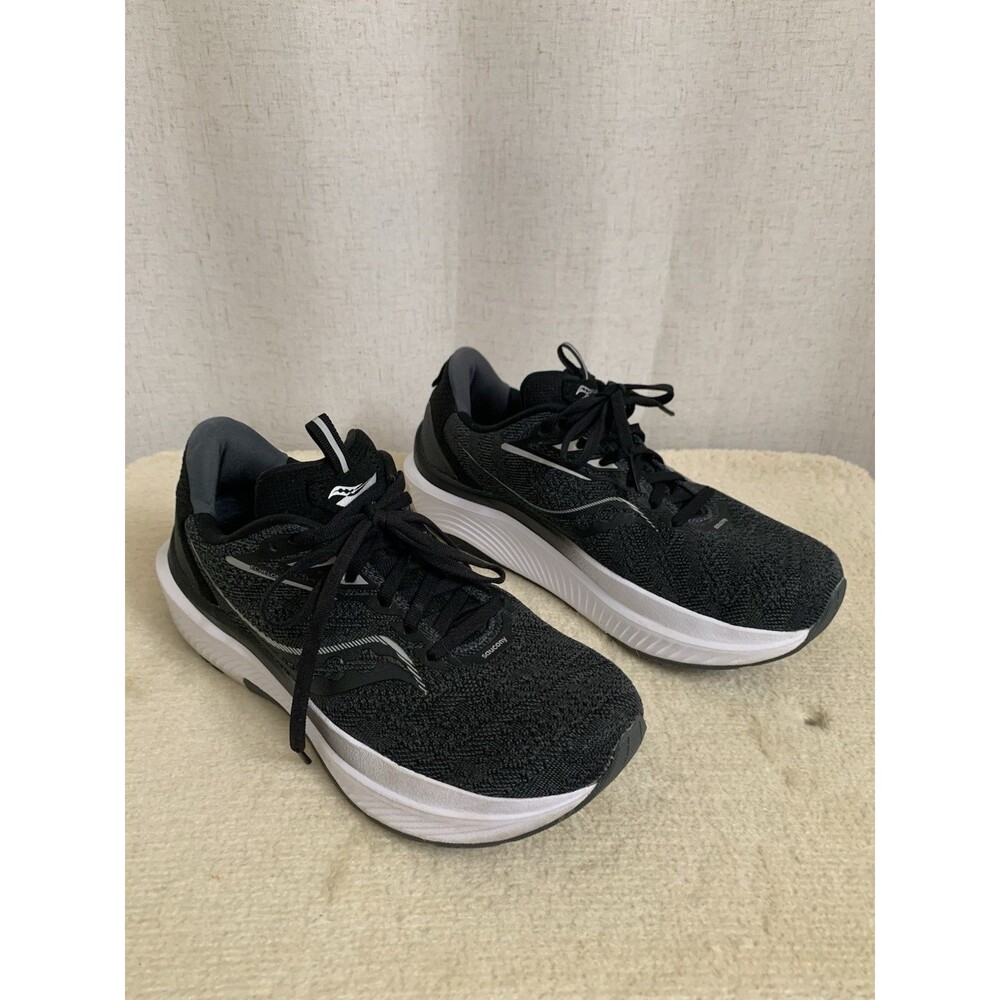 Saucony Echelon 9 Black White Women’s 8.5 PWR RUN Formfit 8MM Offset
